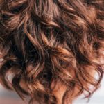 Przeszczep włosów - przebieg zabiegu, skutki uboczne i przeciwwskazania